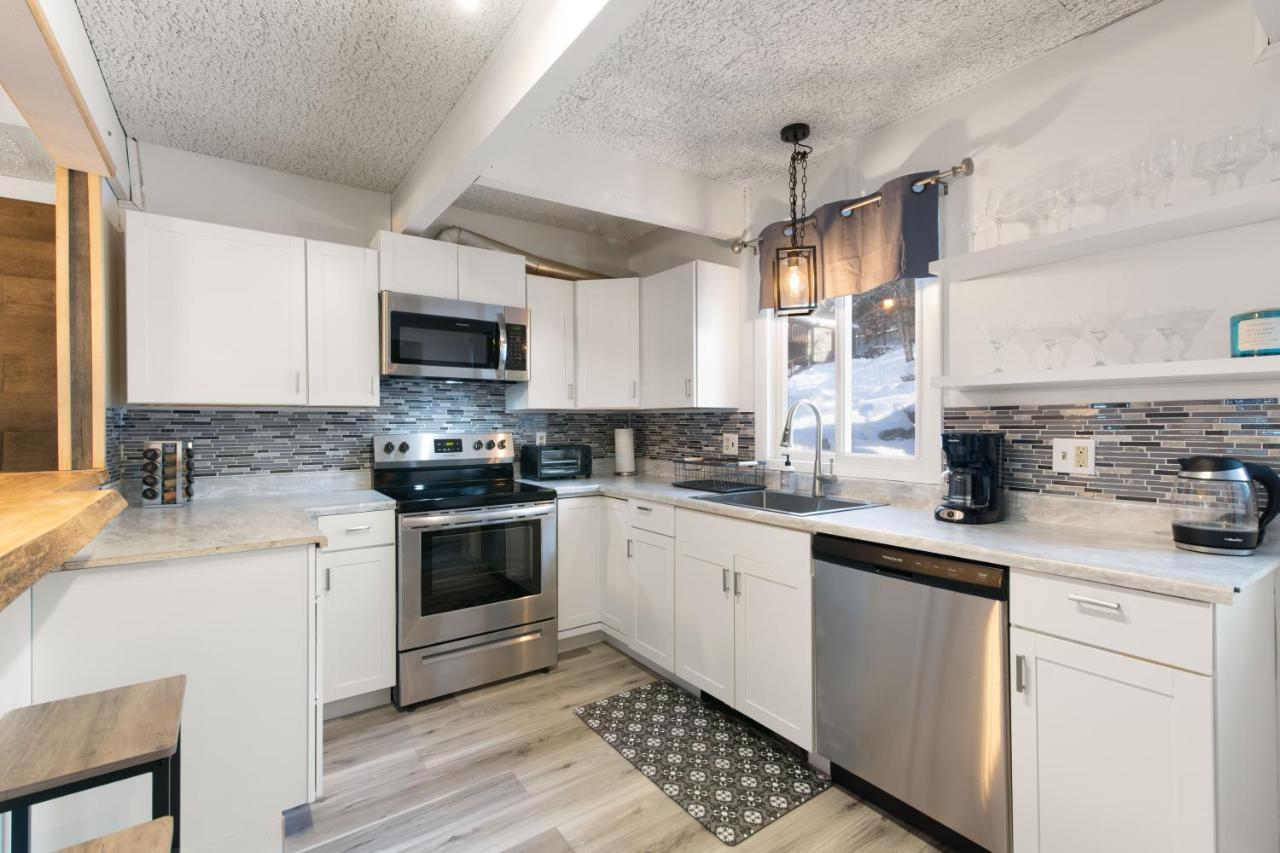 Vermont Getaway! Newly Renovated! Stratton Valley Eksteriør billede